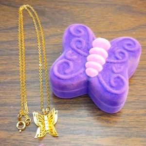 Gorgeous Little Blingy Butterfly Necklace